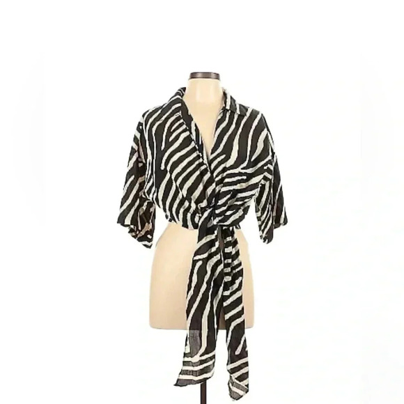 H&M Blouse with tie detaik - Picture 1 of 7